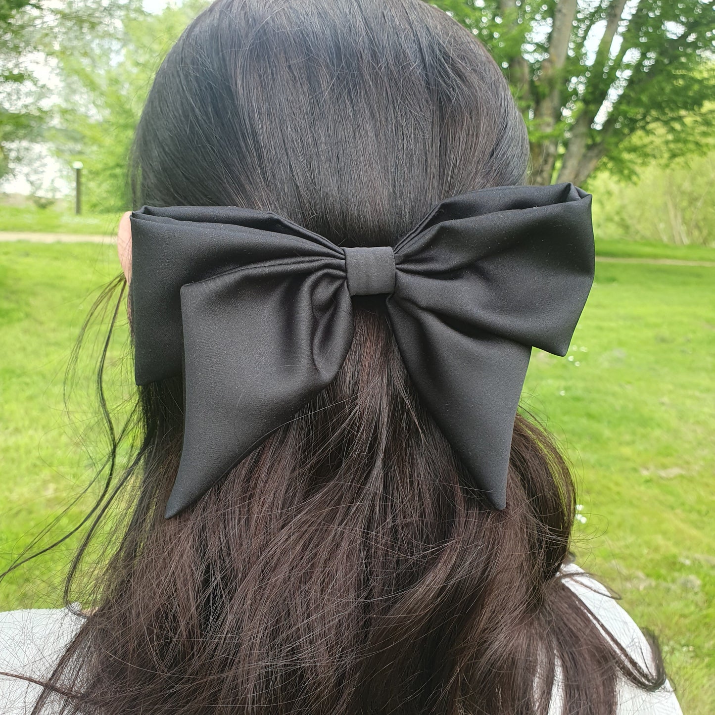 Barrette Nœud satin XL Noir Mlle ChouChou