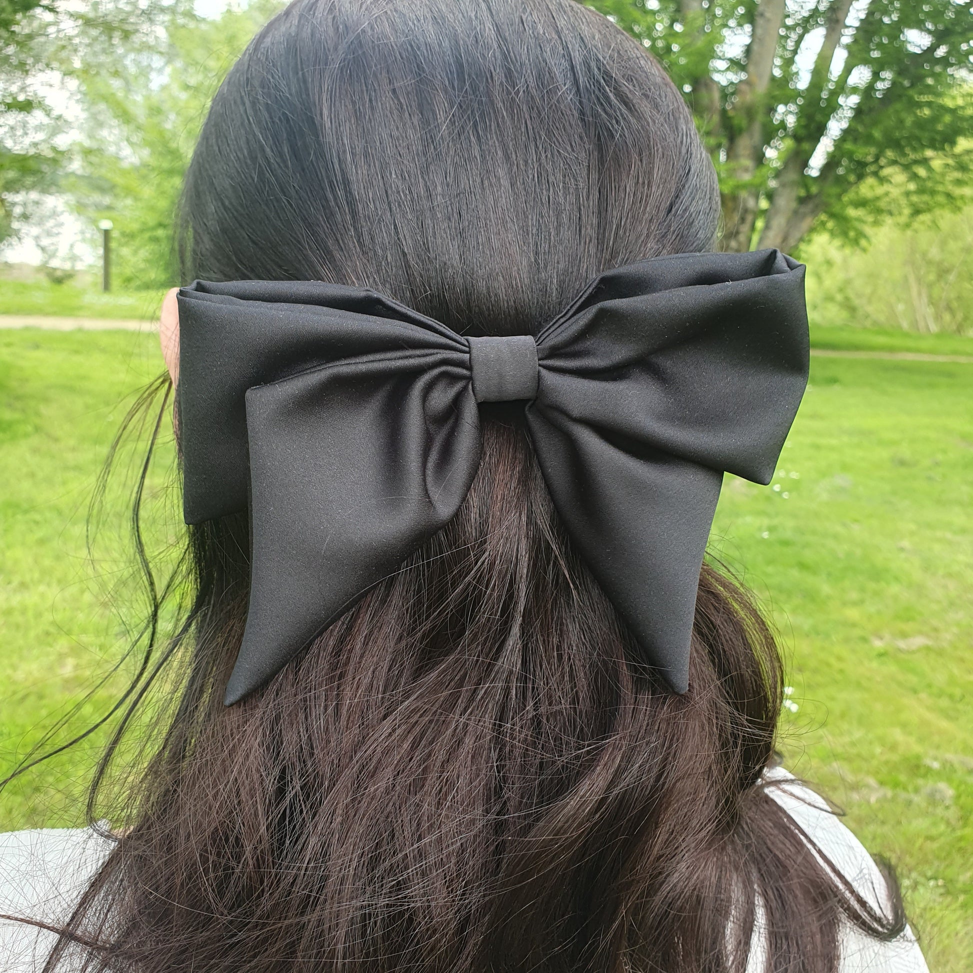 Barrette Nœud satin XL Noir Mlle ChouChou