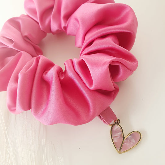 Chouchou Satin fuchsia bijoux cœur ou nœud Mlle ChouChou